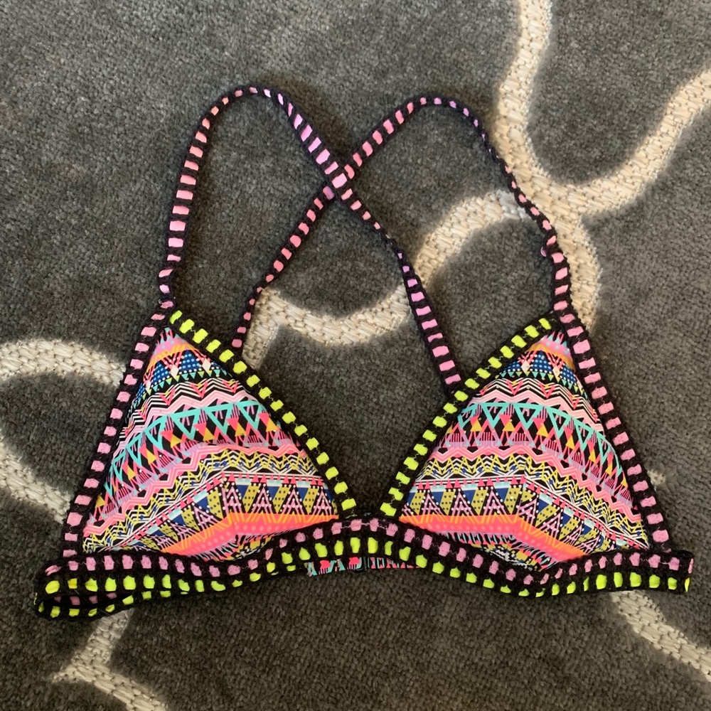 Victoria’s Secret cross back triangle top medium - Picture 1 of 2